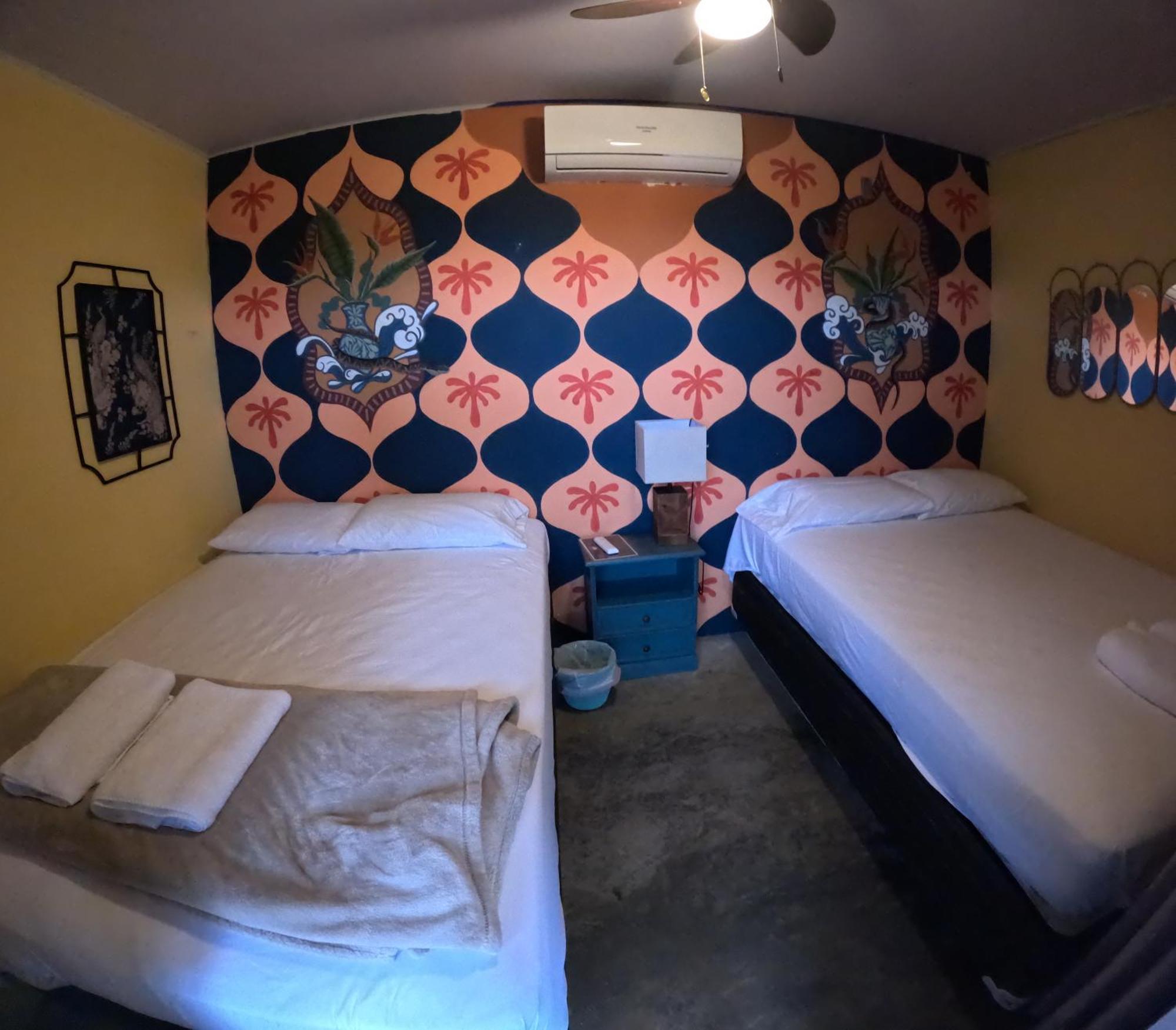 Sunset Hut Hostel Омоа Екстер'єр фото