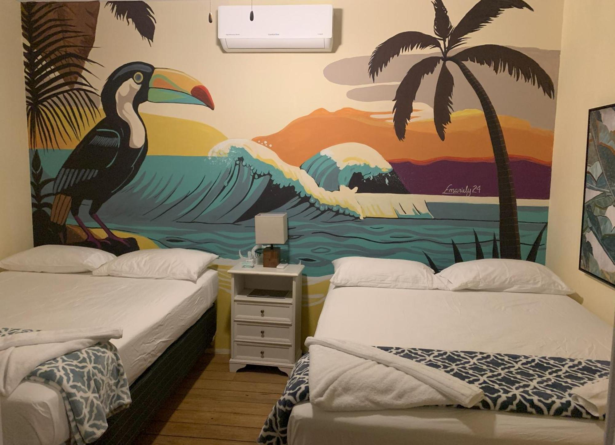 Sunset Hut Hostel Омоа Номер фото